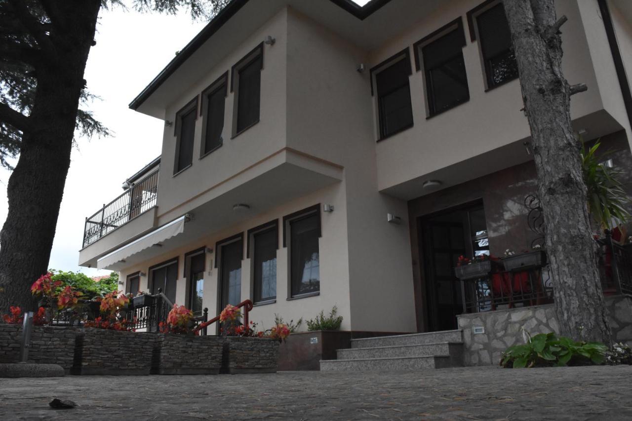 Bache Apartments Охрид Екстер'єр фото